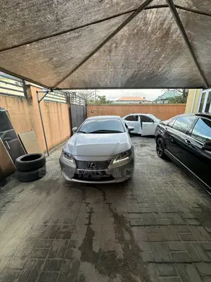 Lexus ES 350 FWD 2013 Gray