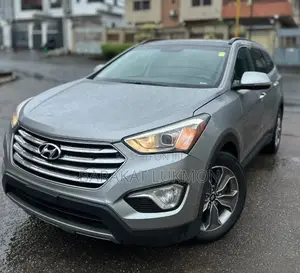 Hyundai Santa Fe Limited 4dr SUV AWD (3.3L 6cyl 6A) 2015 Gray