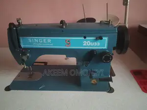 Singer Professional 20U33