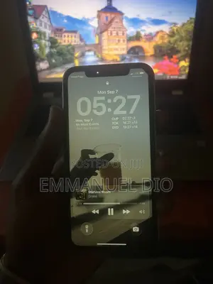 Apple iPhone 11 128 GB White