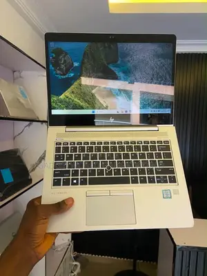New Laptop HP EliteBook 840 G5 8GB Intel Core i5 SSD 256GB
