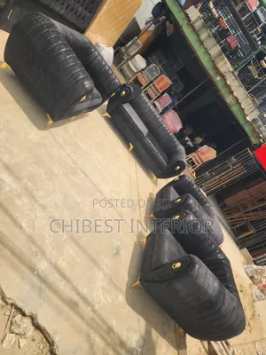 High Quality Sitting Room Sofa Set of Chairs