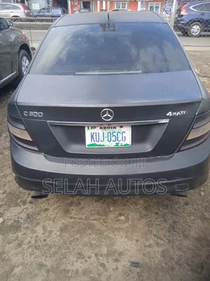 Mercedes-Benz C300 2009 Black