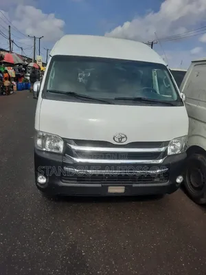 Toyota HiAce 2018 White