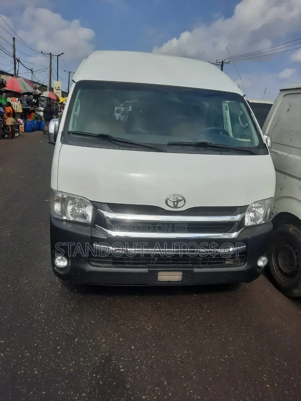 Toyota HiAce 2018 White
