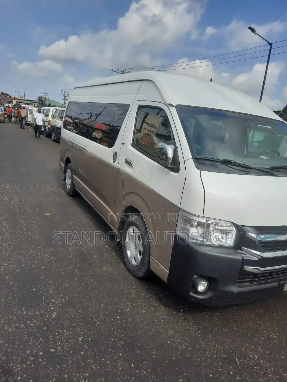 Toyota HiAce 2018 White