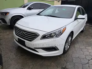 Hyundai Sonata SE 2016 White