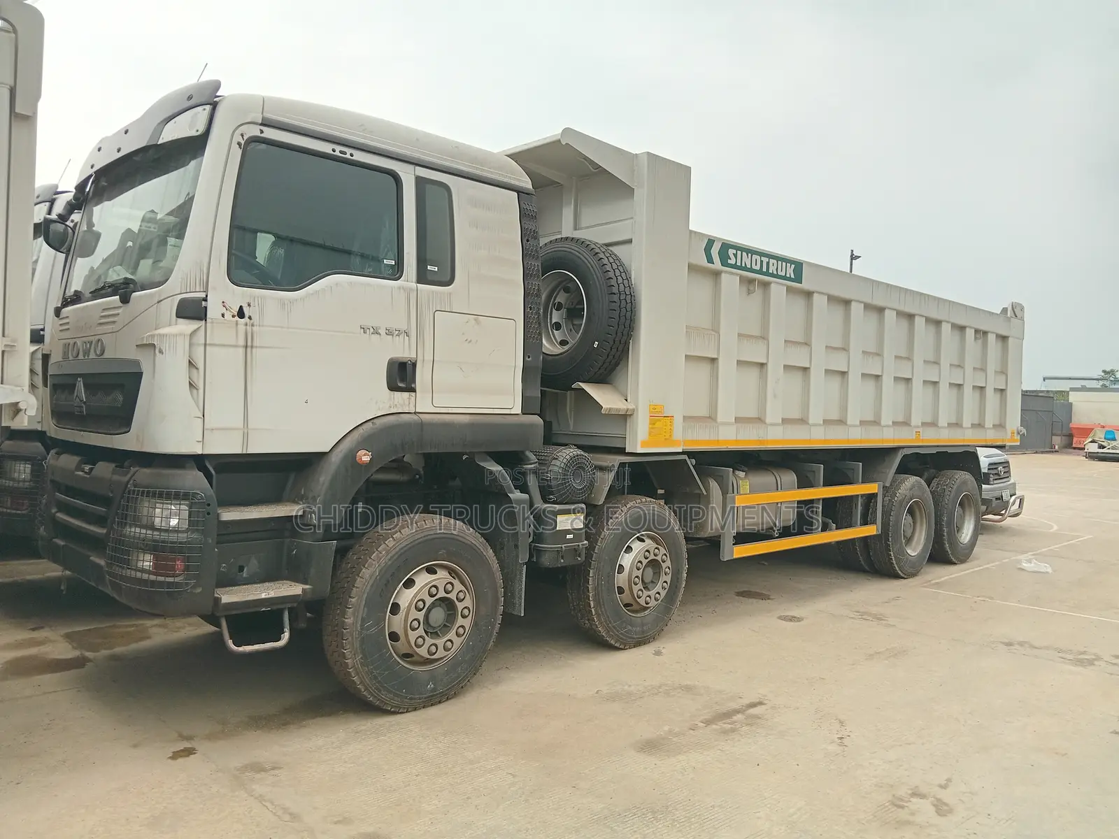 Howo 12 Tyre Tipper
