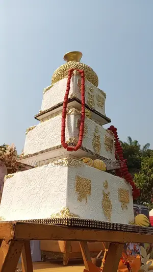 Wedding and Birthday Cakes.