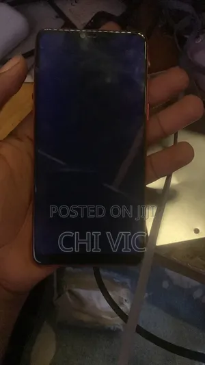 Oppo F7 64 GB Red
