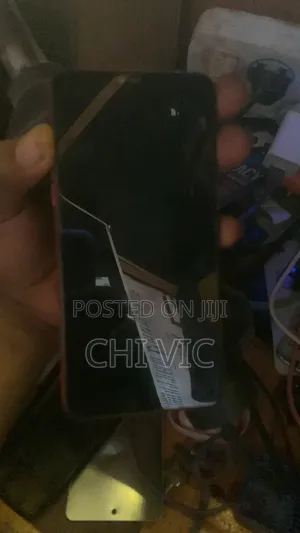 Oppo F7 64 GB Red