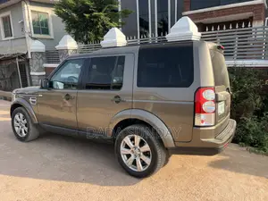 Land Rover Discovery 2013 Brown