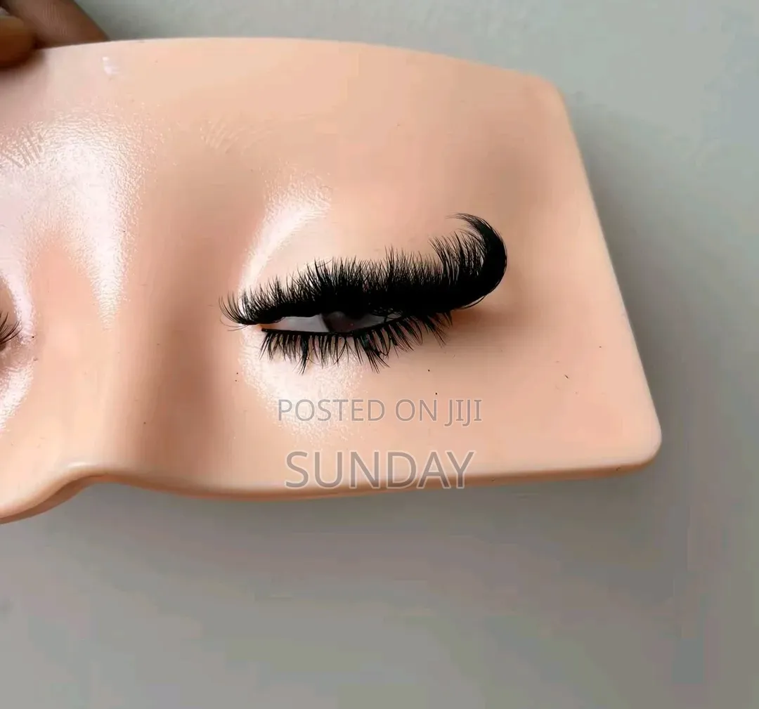 Strip Lashes