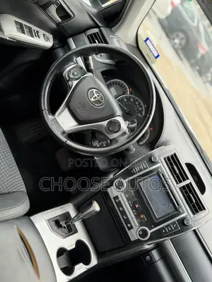 Toyota Camry SE 4dr Sedan (2.5L 4cyl 6A) 2013 Silver