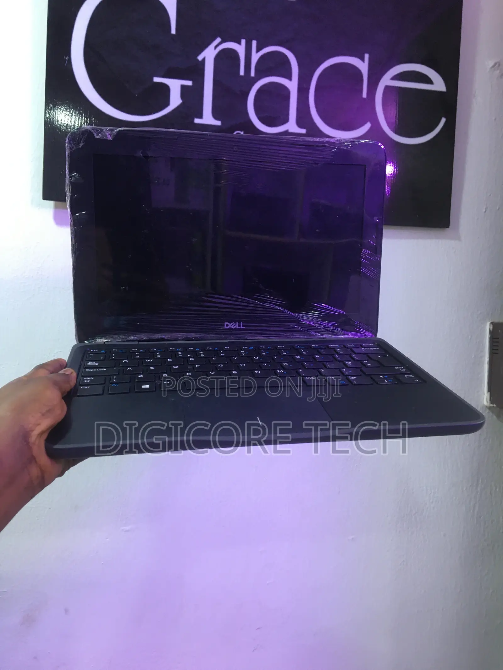 Laptop Dell Latitude 3190 4GB Intel Celeron SSD 60GB