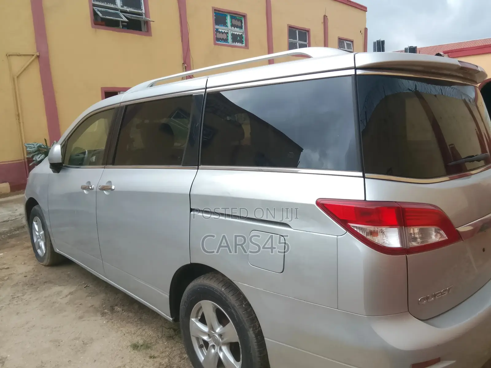 Nissan Quest 2017 Silver