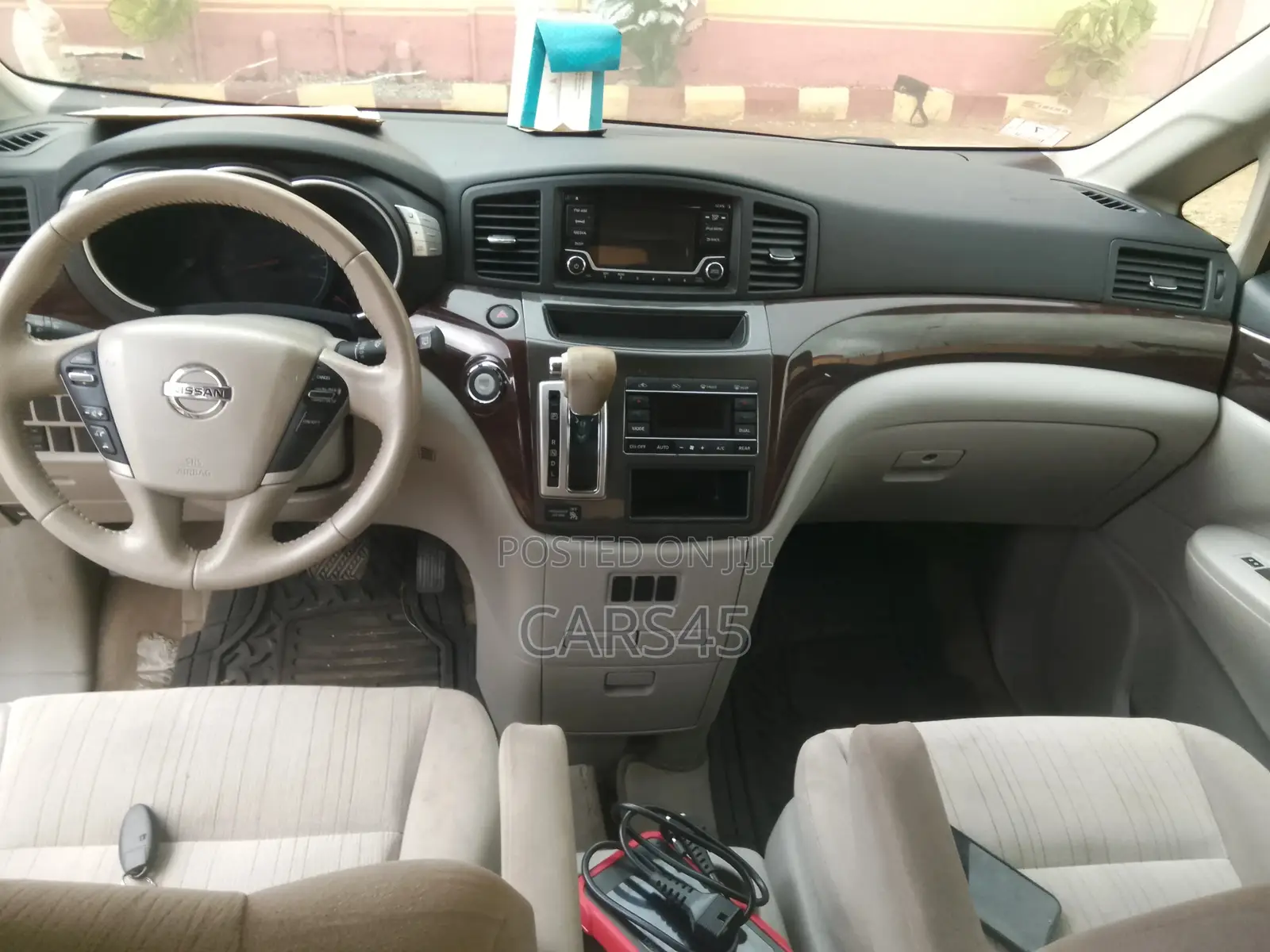 Nissan Quest 2017 Silver