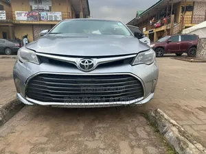 Toyota Avalon XLE 4dr Sedan (3.5L 6cyl 6A) 2015 Silver