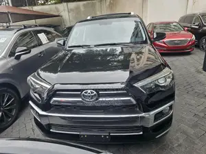Toyota 4-Runner 2020 Black