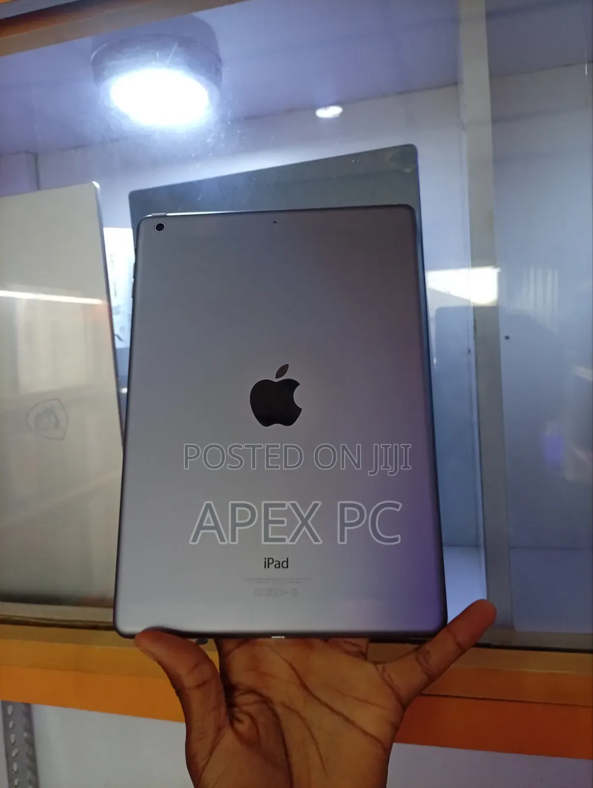 Apple iPad Air 32 GB Gray
