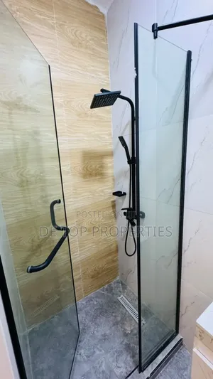 5bdrm Duplex in Ikota Lekki for rent