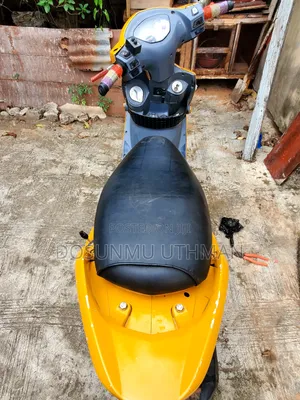 SYM Jet 2012 Yellow