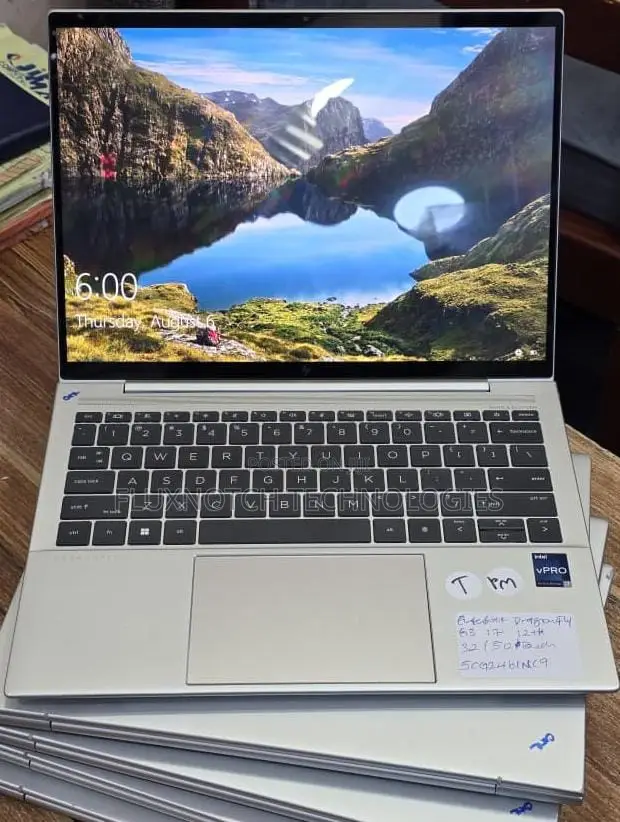 Laptop HP Dragonfly G3 32GB Intel Core i7 SSD 512GB