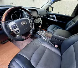 Toyota Land Cruiser 2013 Black