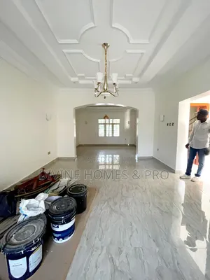 4bdrm Duplex in Berger Clinic, Life Camp for rent