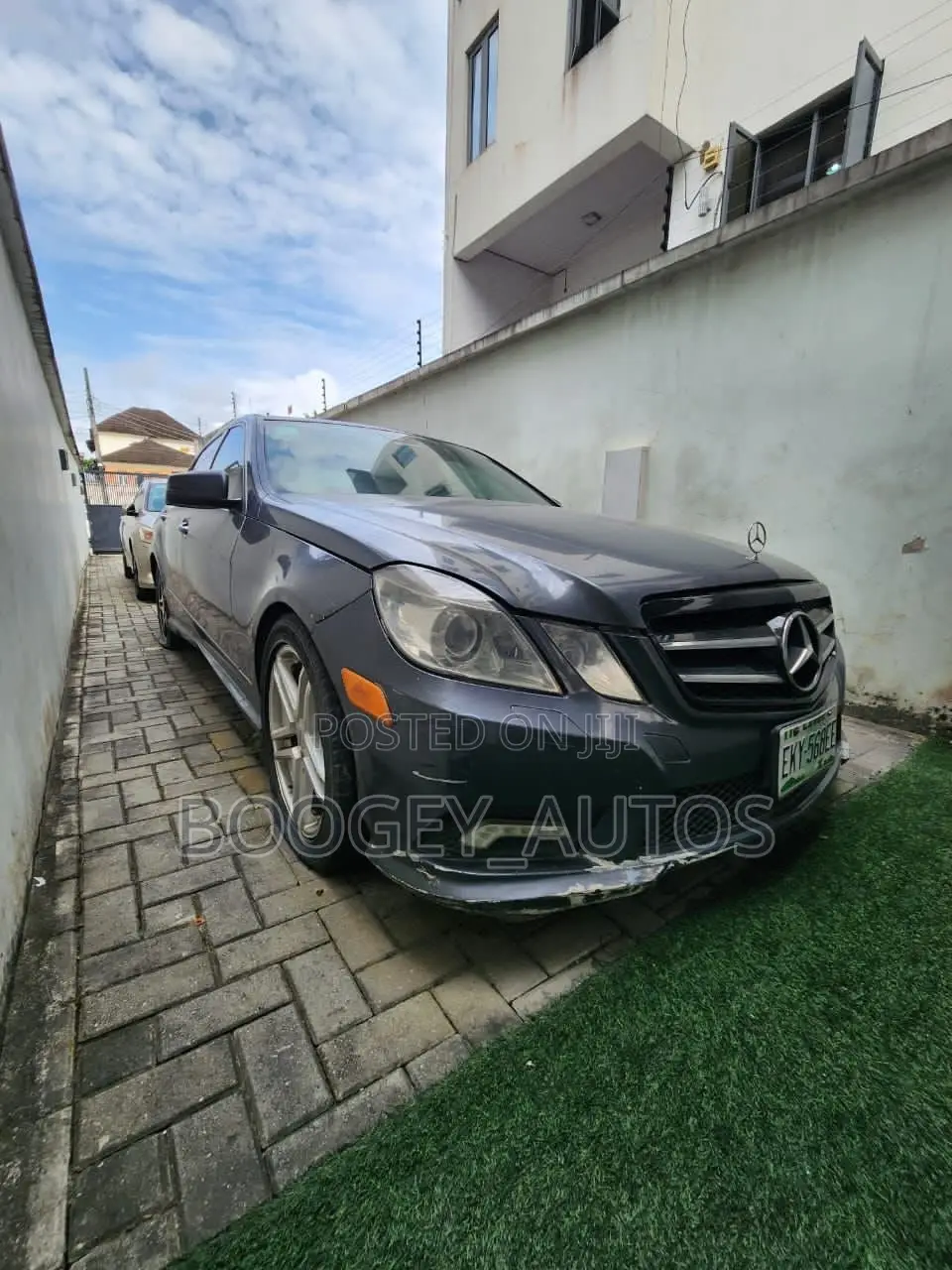 Mercedes-Benz E350 2011 Blue