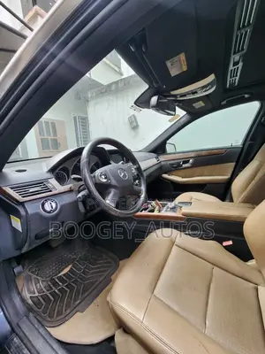 Mercedes-Benz E350 2011 Blue