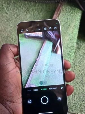 Infinix Hot 60i 128 GB Silver