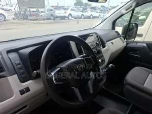 Toyota HiAce 2022 White