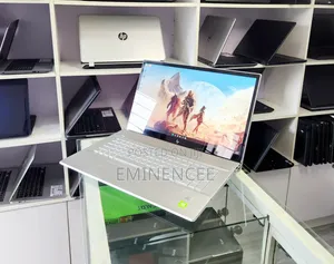 Laptop HP Envy 17 16GB Intel Core Ultra 7 HDD+SSD 1T