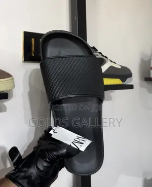 Pool Slides (US)