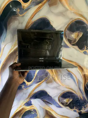 Laptop Asus Vivobook 14 4GB Intel Celeron SSD 128GB