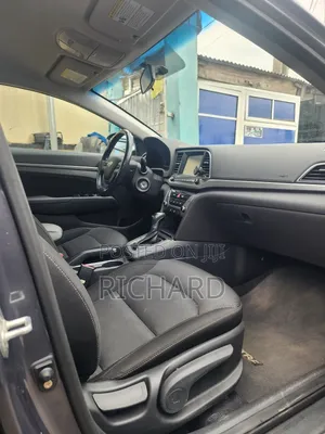 Hyundai Elantra SE 2018 Gray