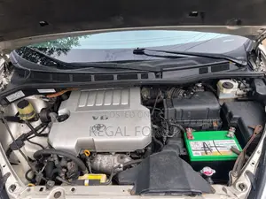 Toyota Sienna 2009 Silver