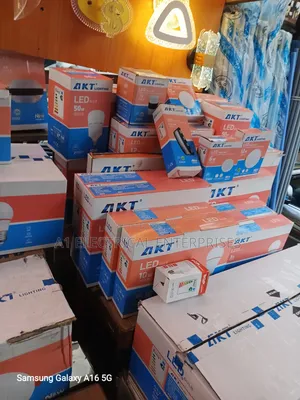 18w Pop Light Akt