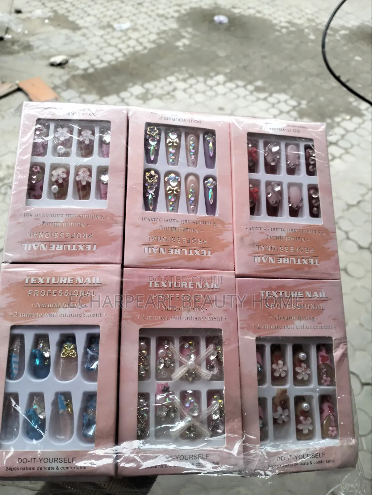 Beautiful Ready-Made Press-on Nails – Reusable Artificial Nails