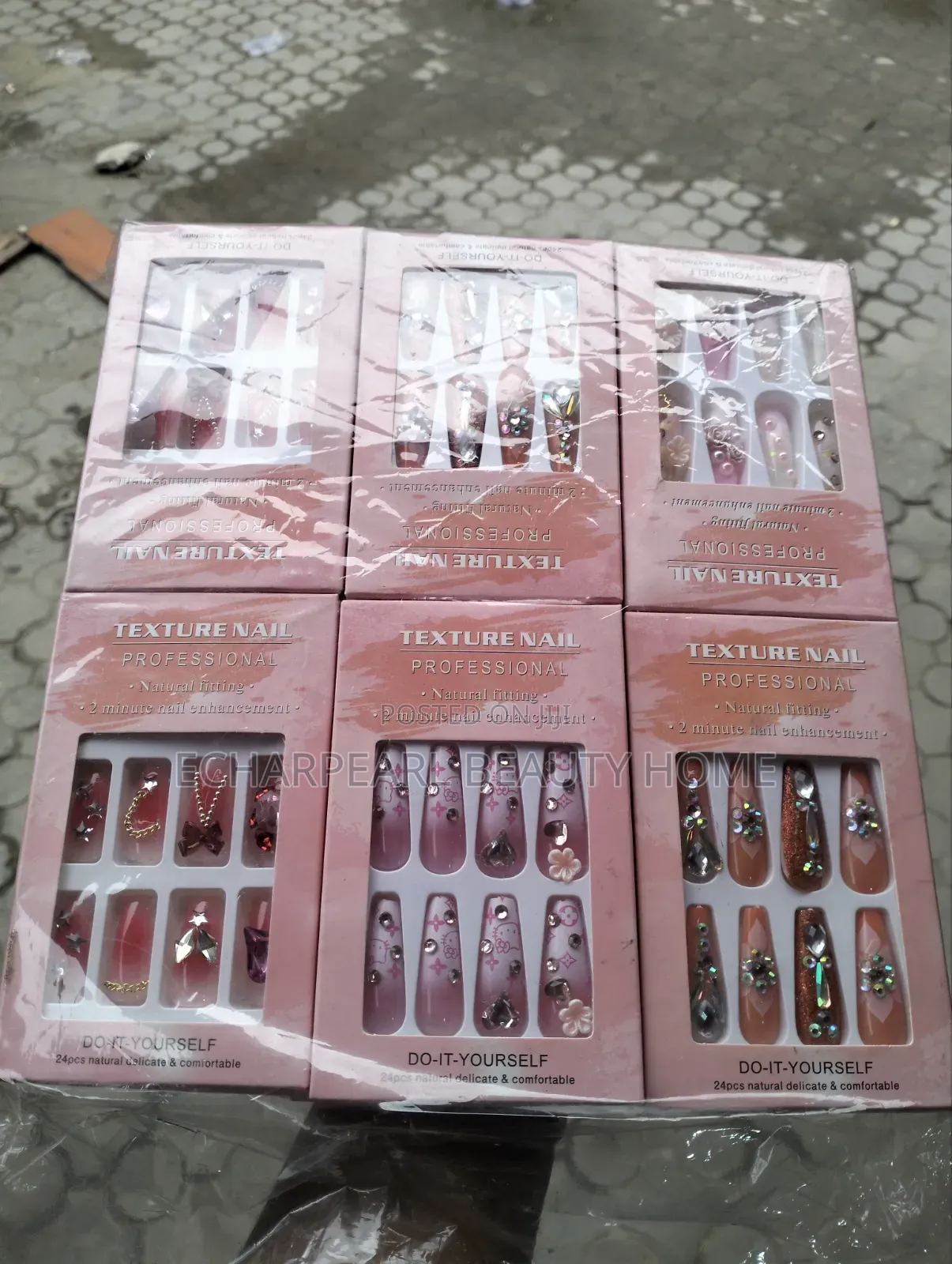 Beautiful Ready-Made Press-on Nails – Reusable Artificial Nails