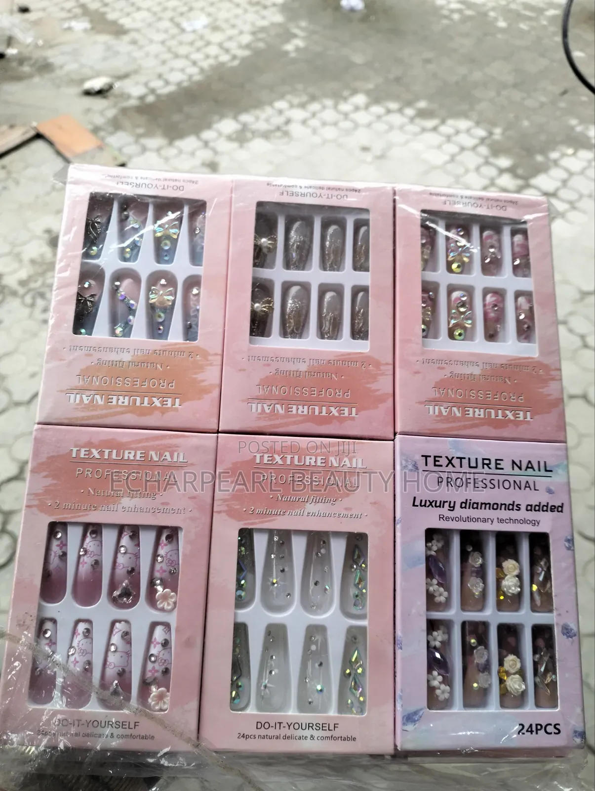 Beautiful Ready-Made Press-on Nails – Reusable Artificial Nails