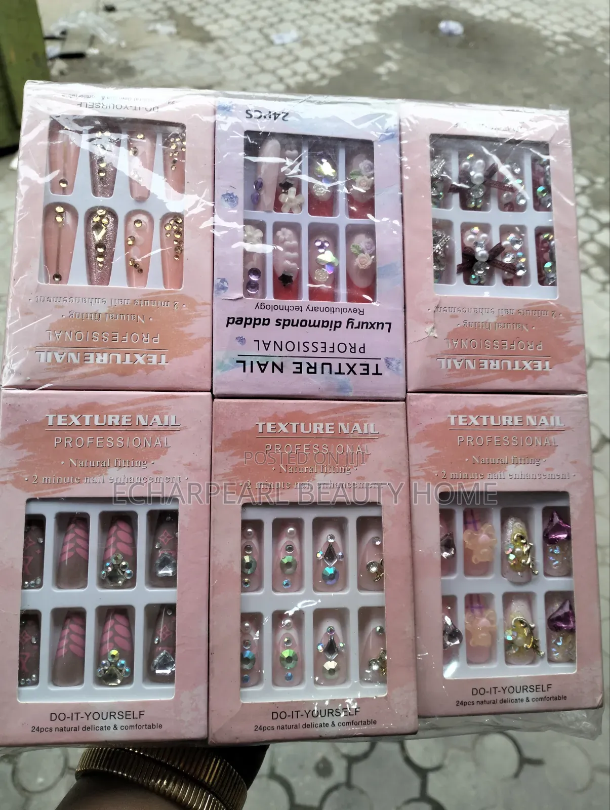 Beautiful Ready-Made Press-on Nails – Reusable Artificial Nails