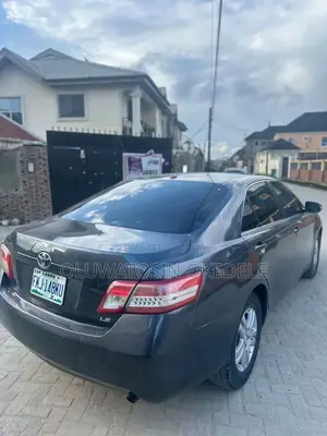 Toyota Camry 2011 Gray