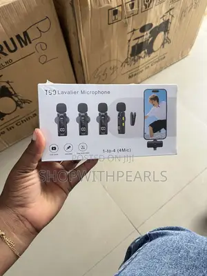 T90 Lavalier Microphone,4 in 1 Wireless Microphone.