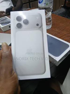 Apple iPhone 17 Pro Max 1 TB Silver