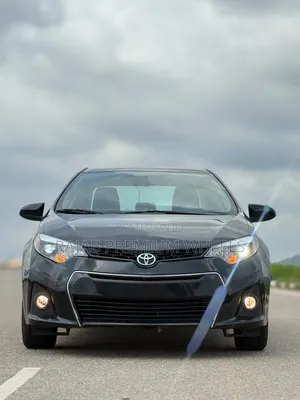 Toyota Corolla LE Premium 4dr Sedan (1.8L 4cyl CVT) 2016 Black