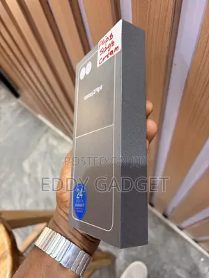New Samsung Galaxy Z Flip8 512 GB Black