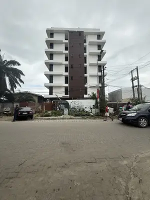 2bdrm Apartment in Lekki Phase 1 for sale