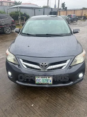 Toyota Corolla 2010 Gray